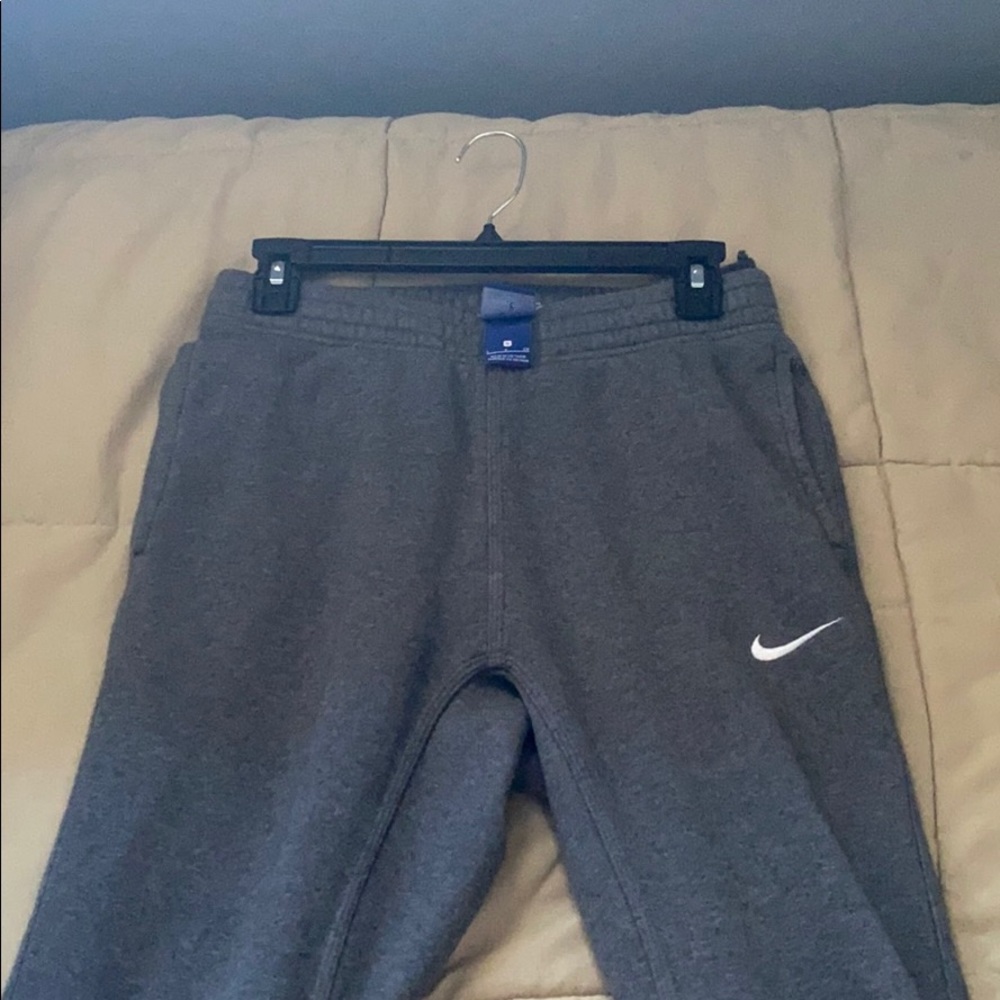 Men’s Small Nike joggers